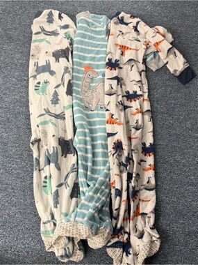 Baby Boys Bundle lot of Footie Pajamas Size 18 Month
